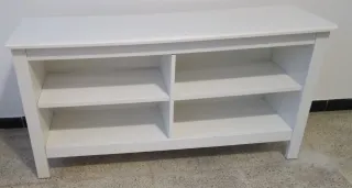 Mueble blanco de madera