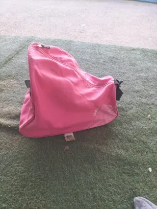 Patines de ruedas blancos