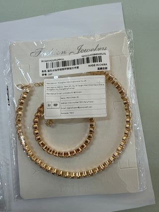 Conjunto de collar, pulsera y pendientes