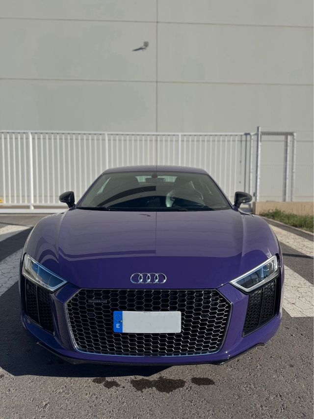 ALQUILER AUDI R8