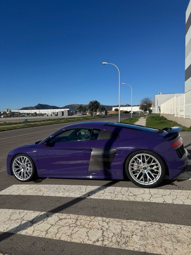 ALQUILER AUDI R8