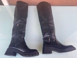 Hermosas Botas altas Zara negras