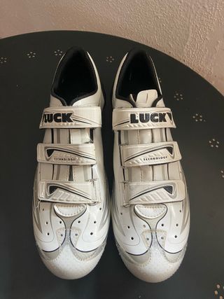 Zapatillas Spinning LUCK Blancas y Plateadas