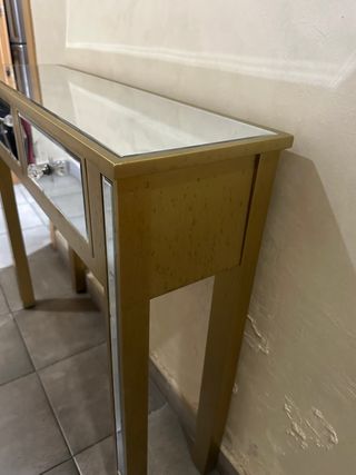 Consola recibidor dorada con espejo