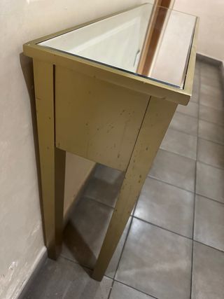 Consola recibidor dorada con espejo