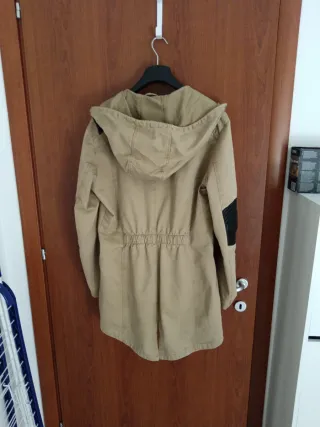 Giubbotto uomo beige con cappuccio