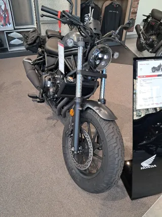 Honda Rebel 500 Negra/Gris