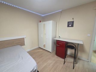 Habitación en piso compartido.