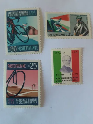 4 Francobolli Italiani 1968/71 Nuovi Gommati