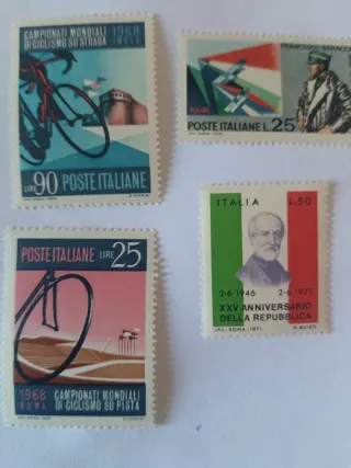 4 Francobolli Italiani 1968/71 Nuovi Gommati