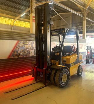 CARRETILLA ELEVADORA OCASION 2500 KG AÑO 2020