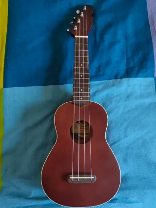 Ukelele Fender Cereza