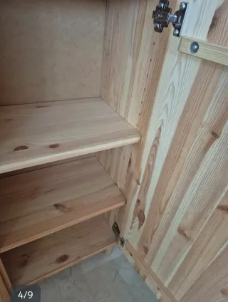 Armadio in legno stile nordico Ikea