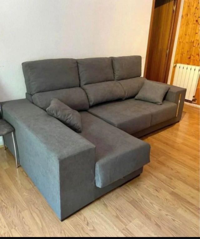 Sofá modular gris de tela