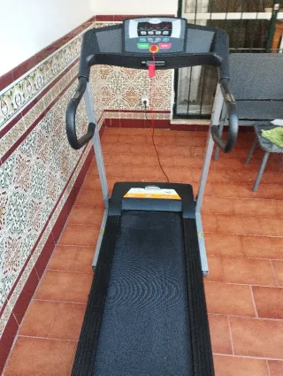 Cinta de andar robusta marca Tempo.