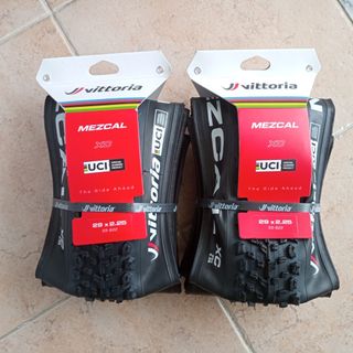 2 Pneus Vittoria Mezcal XC 29x2.25 TLR UCI Edition