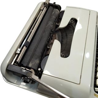 MAQUINA DE ESCRIBIR UNDERWOOD 319E DECORATIVA