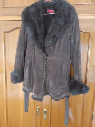 Chaqueta de piel con pelo