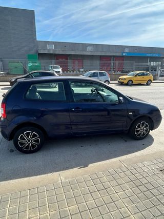 Volkswagen Polo 2004 etiqueta B