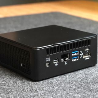 Intel NUC i7-1165G7 16GB RAM Mini PC