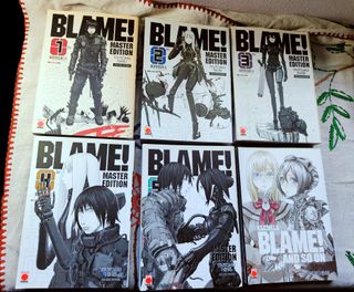 Blame Master Edition 1-5 y Escuela Blame. Panini