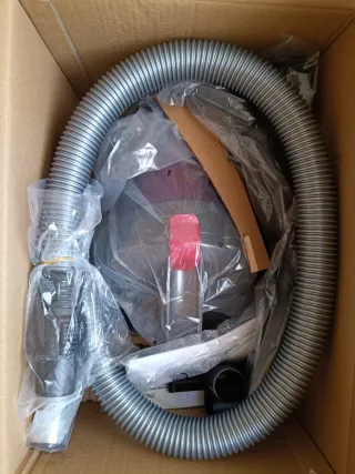 Aspiradora Akitas Deluxe 800W