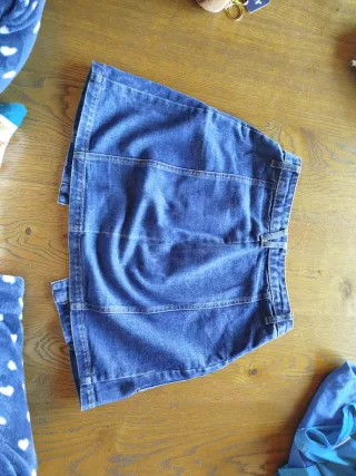 Falda vaquera con botones