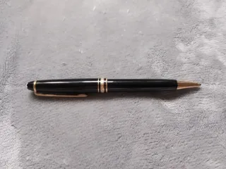 Bolígrafo Montblanc Negro y Dorado
