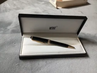 Bolígrafo Montblanc Negro y Dorado