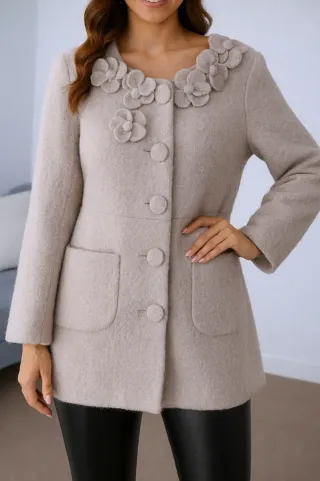 Blazer elegante com flores tam 36