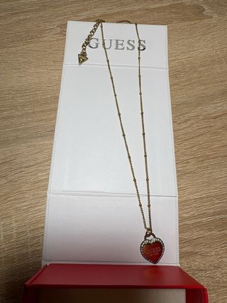 Collar Guess Corazón Circonitas Dorado