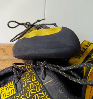 Pies de gato La Sportiva Katana laces 43
