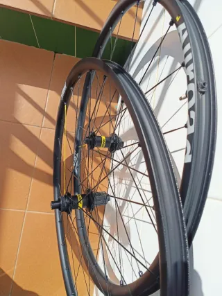 Llantas Mavic Allroad