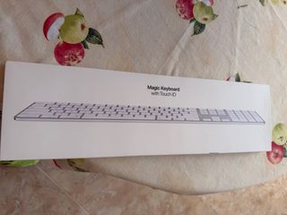 Apple Magic Keyboard con Touch ID y Numérico