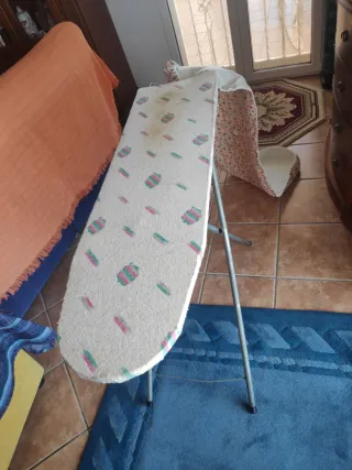 Mesa o tabla de planchar