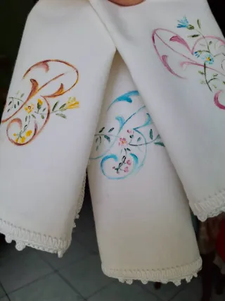 Tre tovaglioli artigianali