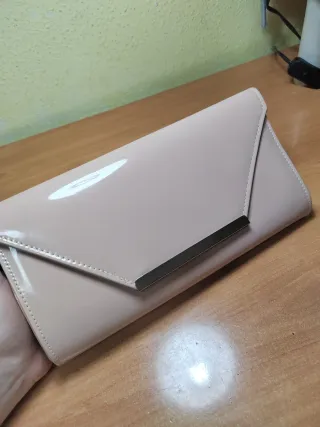 Tacones y Bolso rosa