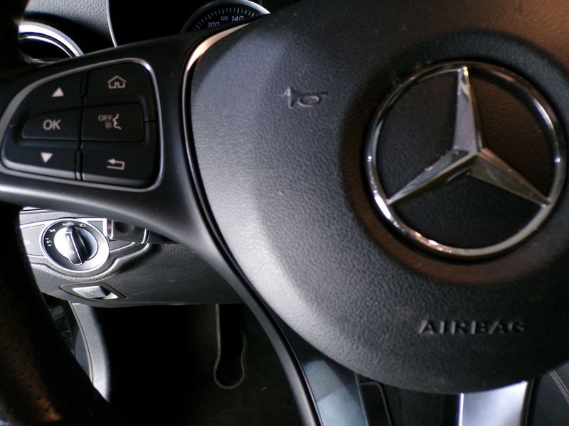 Mercedes-Benz GLC 2017, foto 27