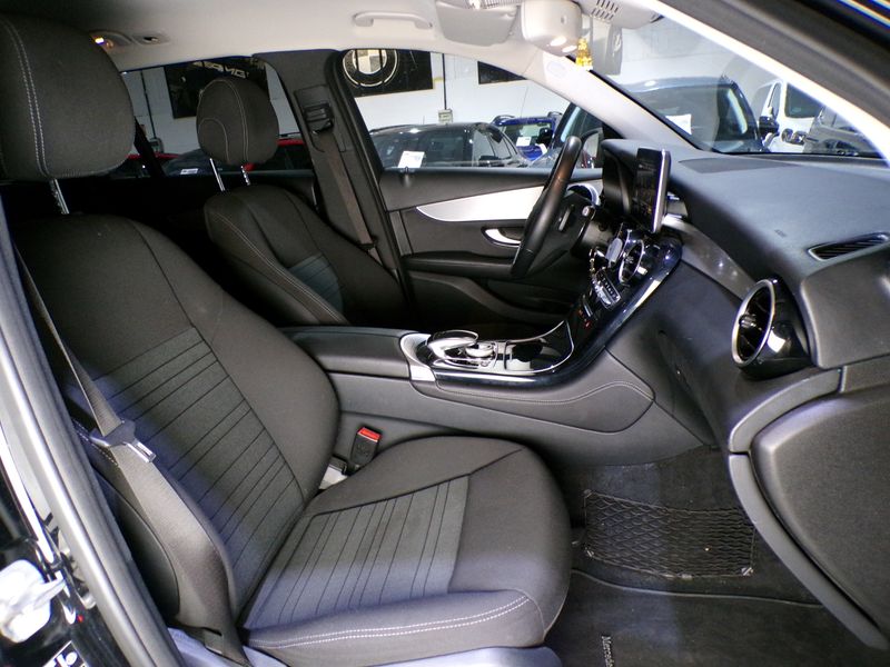 Mercedes-Benz GLC 2017, foto 42