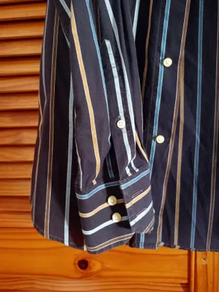 Lote 2 Camisas Massimo Dutti y CH