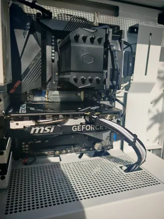 PC Gaming 4060ti e Ryzen 5700g 16gb ddr4