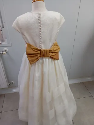 Vestido Comunión falda de seda y cuerpo de encaje