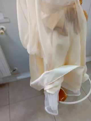 Vestido Comunión falda de seda y cuerpo de encaje