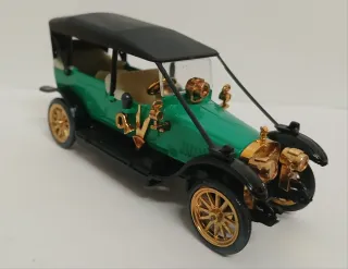 Russobalt C24/40 Modelo 1:43 Metal