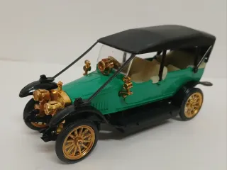 Russobalt C24/40 Modelo 1:43 Metal