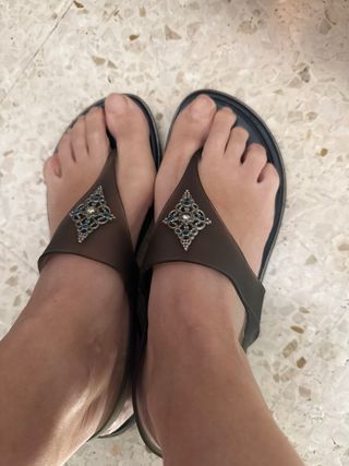 Sandalias Adriana Galisteu con pedrería