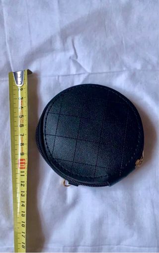Monedero redondo negro