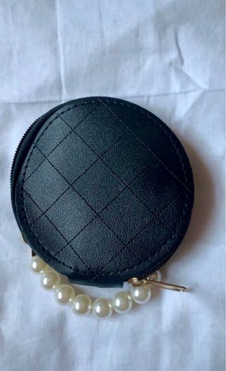 Monedero redondo negro