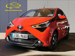 TOYOTA AYGO 1.0i 70 CV PLAY AUTOMATICO
