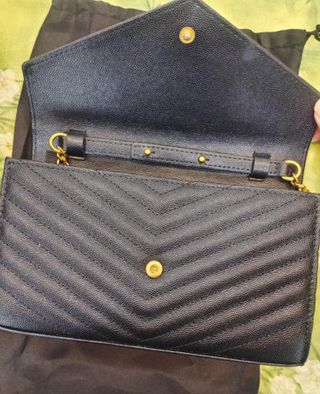 Bolso sobre YSL (Saint Laurent)